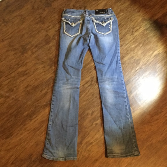 “Grace in LA” Blue Jeans - Picture 1 of 9